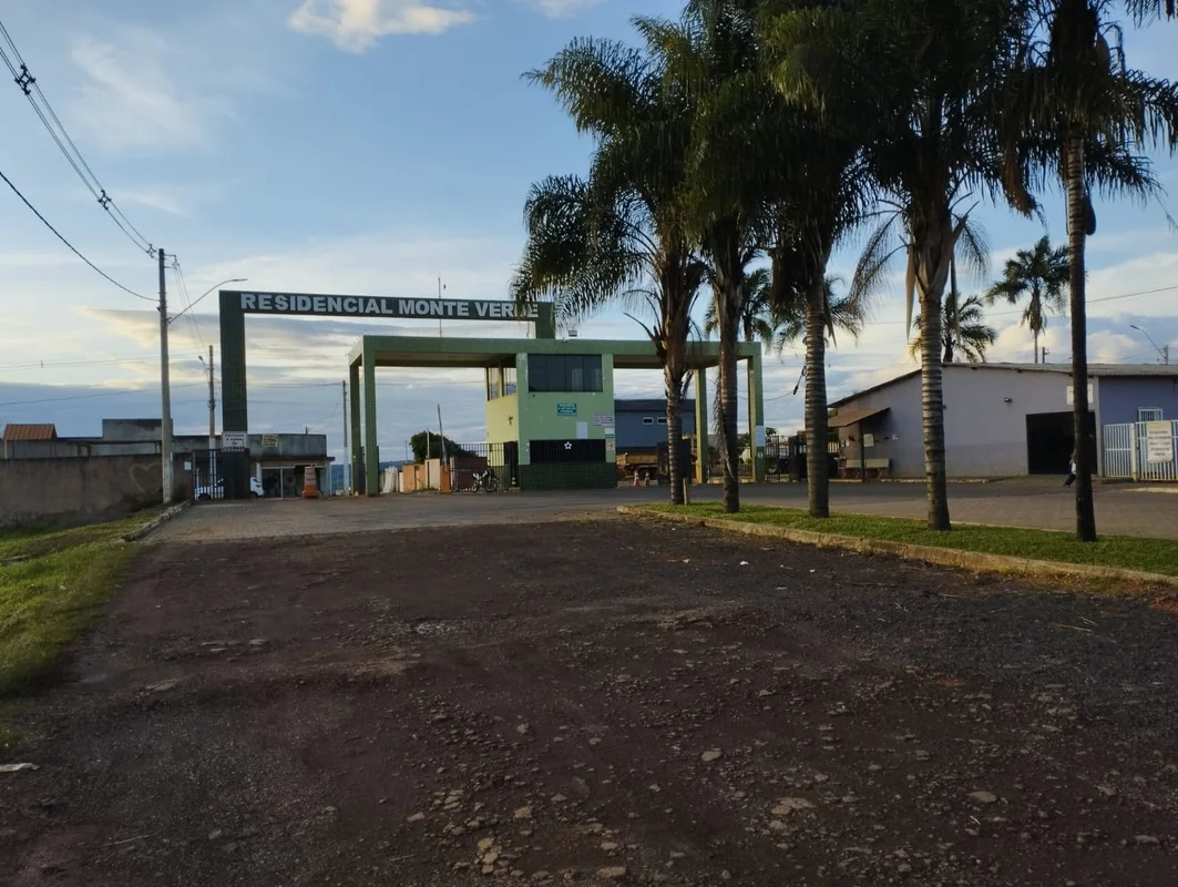 Ótimo lote comercial.Na entrada do Condomínio Monte Verde DF 180.Próximo à Vila ...