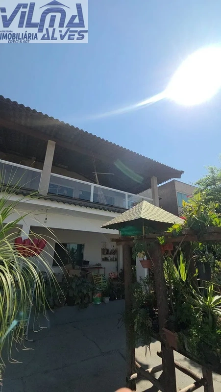 VILMA ALVES NEGÓCIOS IMOBILIÁRIOS VENDE:SOBRADO EM LOTE DE 800 METROS COMPOSTO D...
