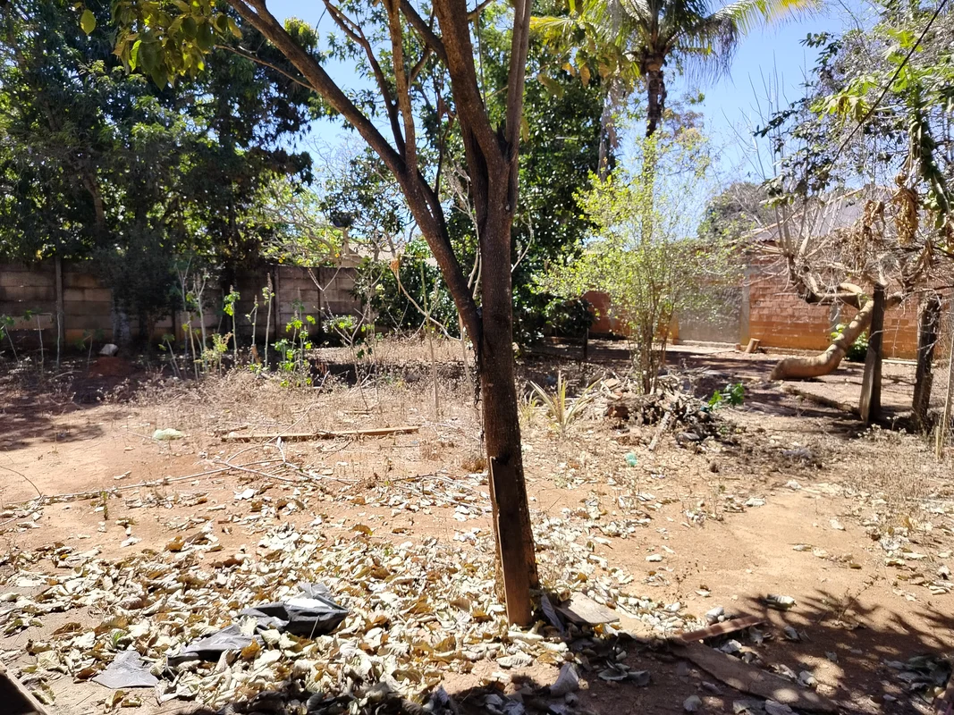 Lote de 2.400 metros quadrados na boca do DER em Planaltina Df.Terreno plano Cas...