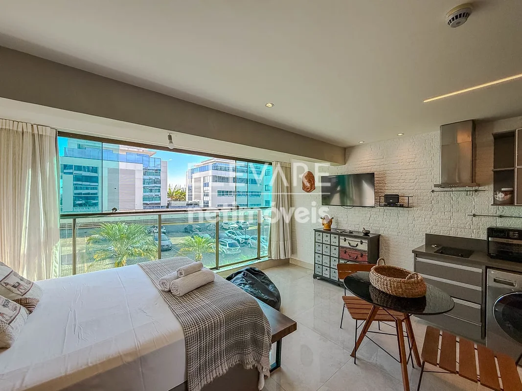 Apartamento de 1 quarto mobiliado, na Asa Norte.Chegue com a mala. More. Invista...
