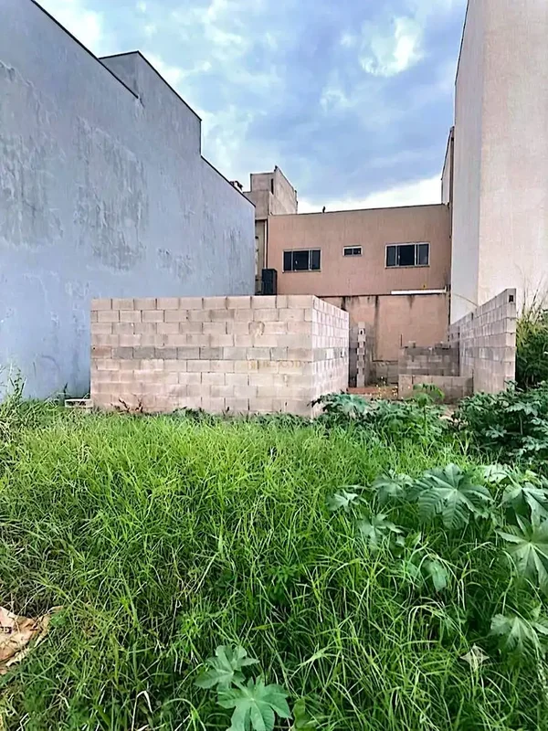 Lote de 144 m² na QE 56 do Guará II — Oportunidade para ConstruirExcelente oport...
