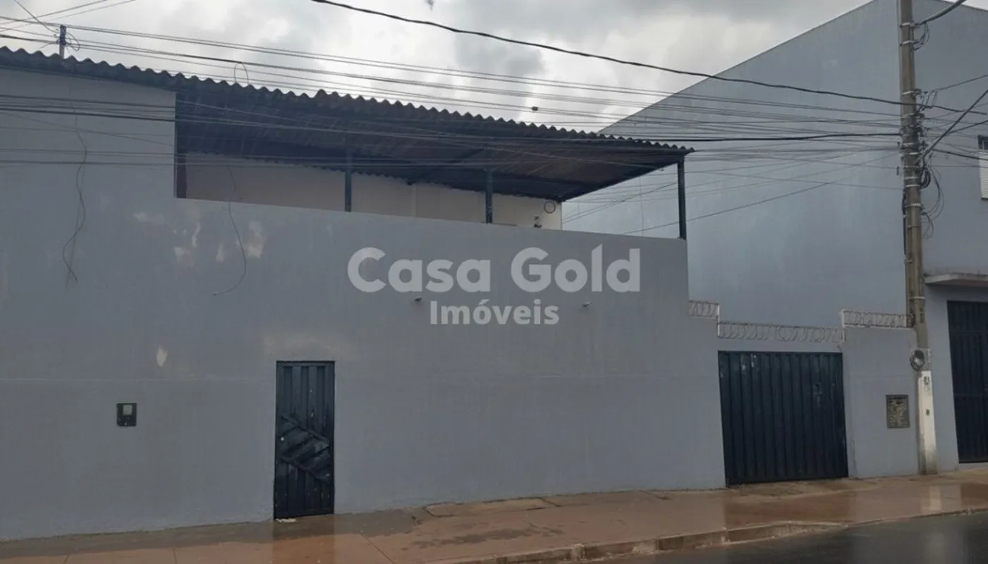 SOBRADO, COM 350 M² DE ÁREA CONSTRUÍDA EM UM TERRENO DE 400 M², CONTENDO:ACEITA ...