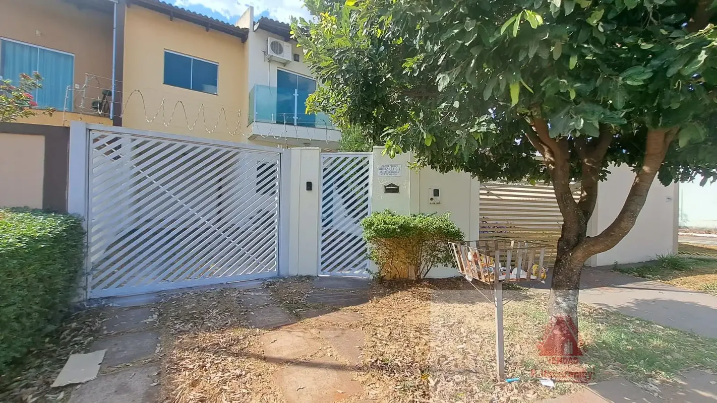 Sobrado GerminadoPavimento Térreo: Garagem, sala de estar/jantar, lavabo, cozinh...