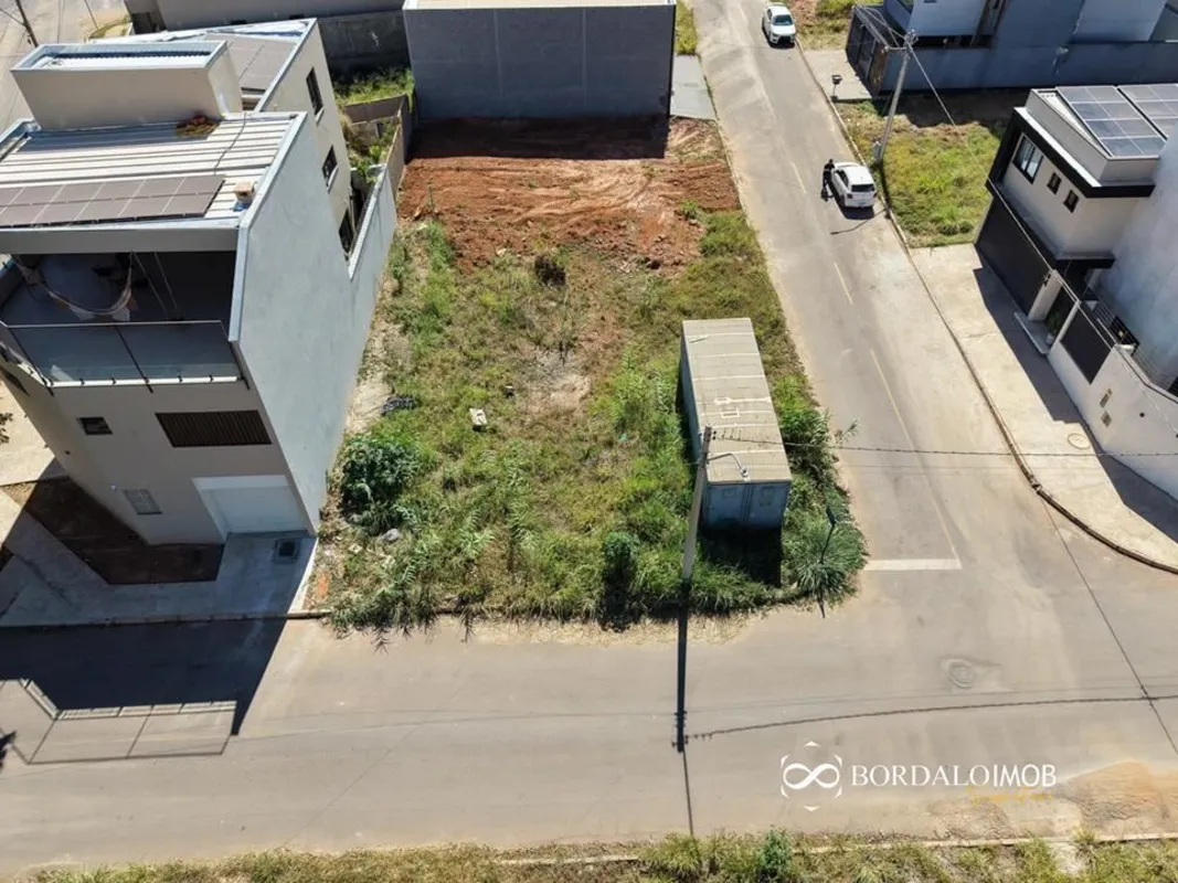 VILLA153758 - Última atualização: 27/10/26 23:30 Excelente lote de esquina, em u...