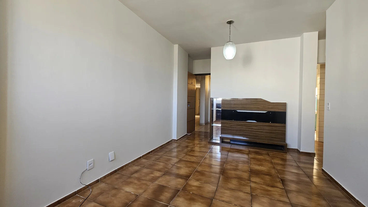 Kelly Morais| (62) 9 9670 0106Apartamento - 2 suítes + sala ampla - Setor Centra...