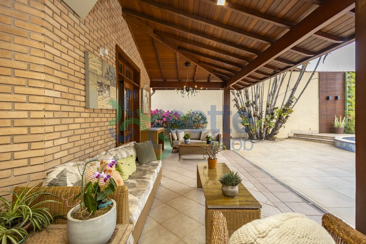 SHIN QI 10 – CHARME COLONIAL, ACONCHEGO E ESPAÇOS PARA VIVER, TRABALHAR E RECEBE...
