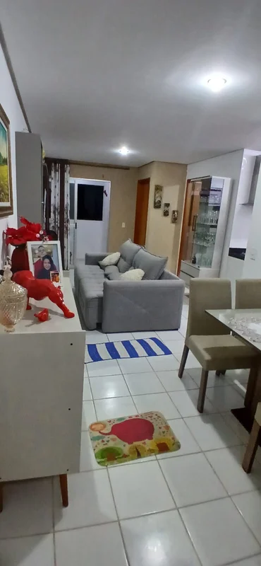 ?? APARTAMENTO À VENDA – EXCELENTE OPORTUNIDADE!? Apartamento no 2º andar, com p...