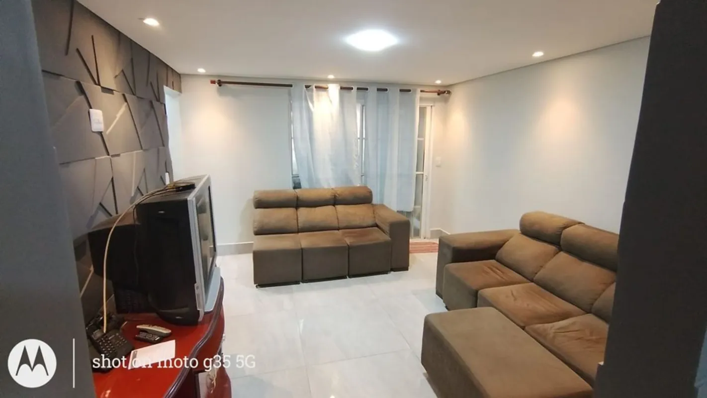 Excelente imóvel, com aproximadamente 180 m² de área construída, todo na laje e ...