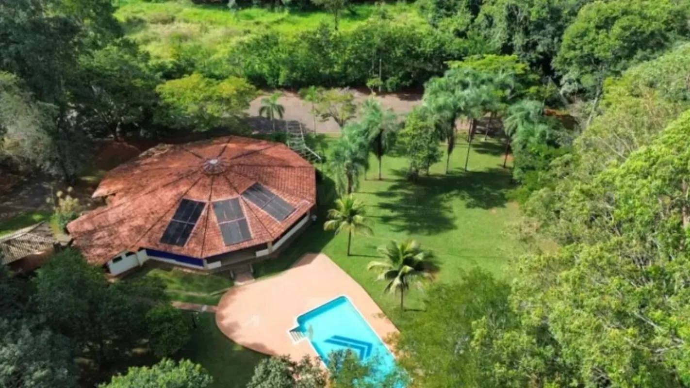 Chácara à venda com 20.000m² de área total no Recreio Samambaia - Goiânia-GO.Uma...