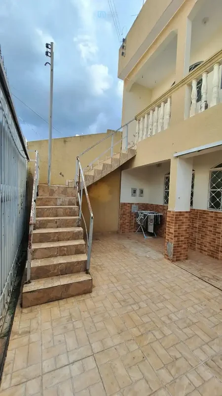 SOBRADO À VENDA – QUADRA 21, SETOR OESTE DO GAMA/DFExcelente oportunidade para m...
