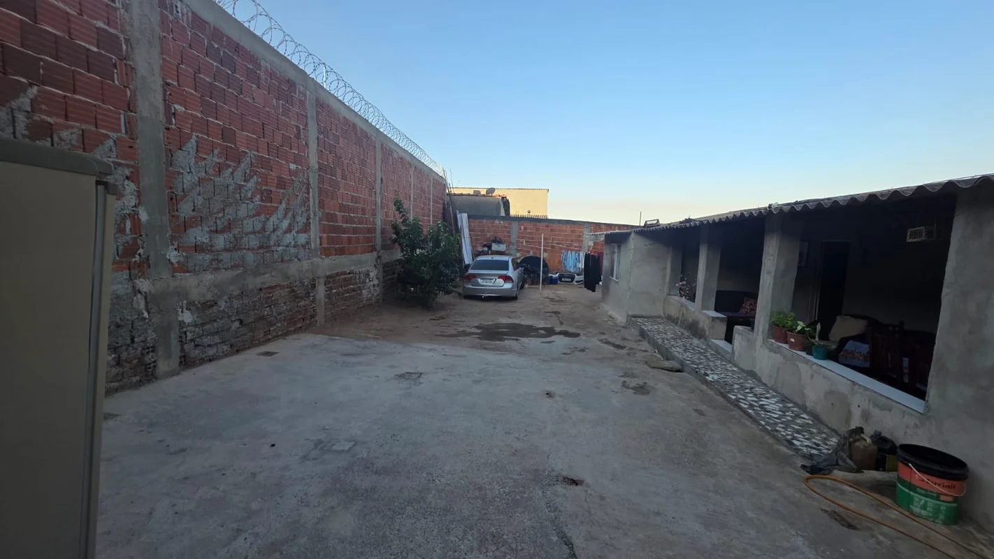 Casa 2 quartos, em Condomínio R$ 230.000,00 61 98249-7223 Rafael Nascimento C14....