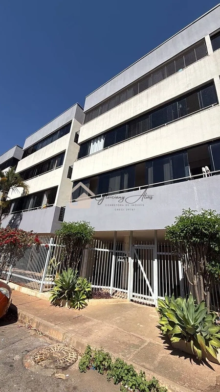 APARTAMENTO 2 QUARTOS REFORMADO – 65,91 M² – QE 12 GUARÁ IExcelente apartamento ...