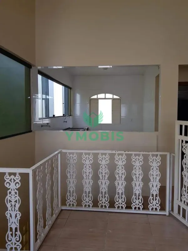 Linda Casa Reformada de 200m² com 4 Quartos e 3 Vagas em Riacho Fundo IExcelente...