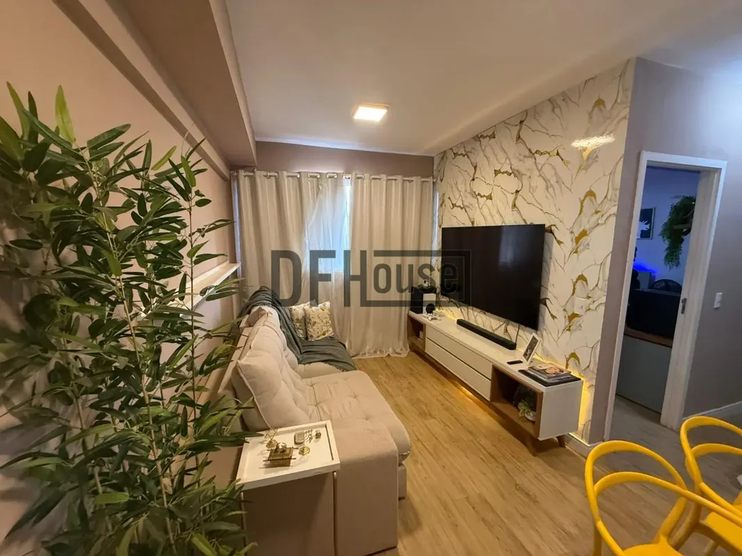 Descubra seu novo lar no coração de Samambaia Sul. Situado na QR 303 Conjunto 10...