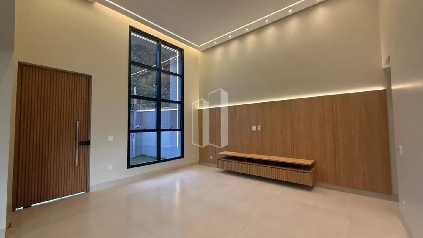 Casa Alto Padrão | Jardim AtlânticoPróxima ao Parque Cascavel R$ 1.850.000. 221,...