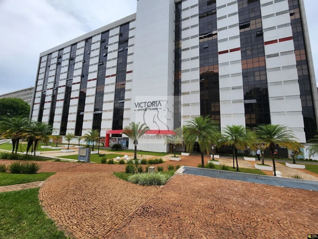 Sala Comercial na Ed. Victoria Office Tower – Asa Sul, Brasília DF Localizada na...