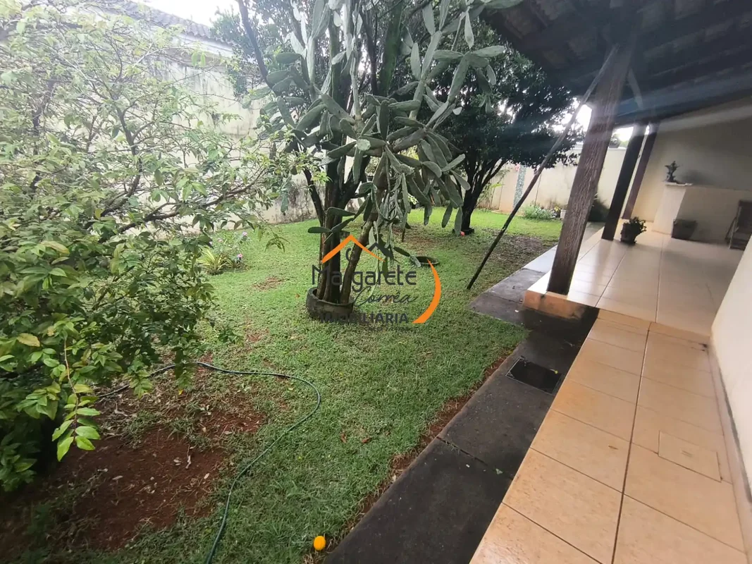 Imobiliária Margarete Corrêa vende casa no Condomínio Recanto Real* Casa térrea,...