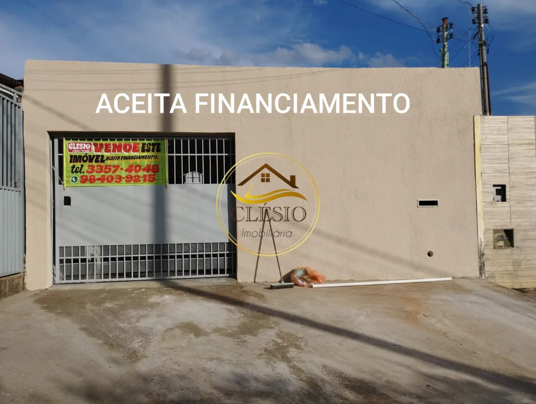 Casa com 3 quartos sendo um suíte, sala, cozinha, banheiro social, área de servi...