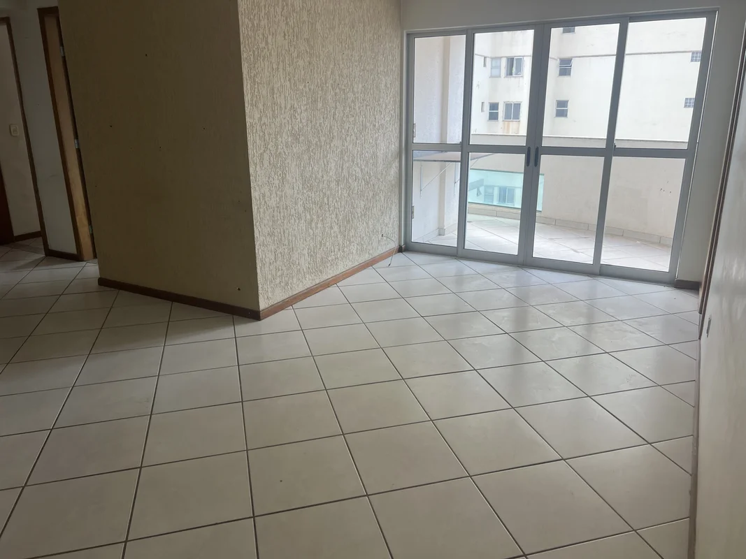 ?? APARTAMENTO PRÓXIMO À VIDEIRA NO SETOR BUENO?? 89 m²Sala com varanda Andar al...
