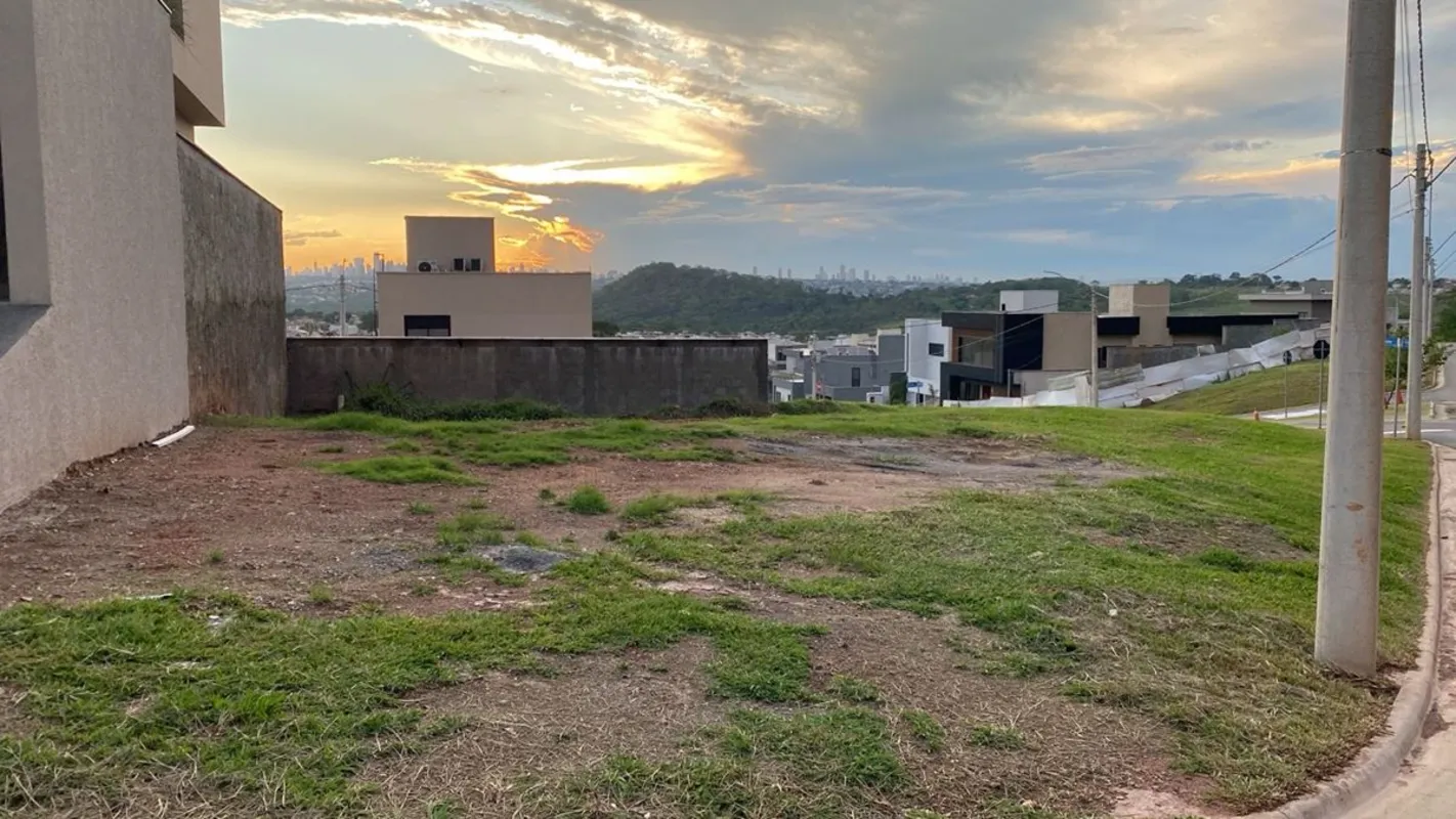 Oportunidade para construir o projeto dos seus sonhos no Condomínio Aqua Residen...