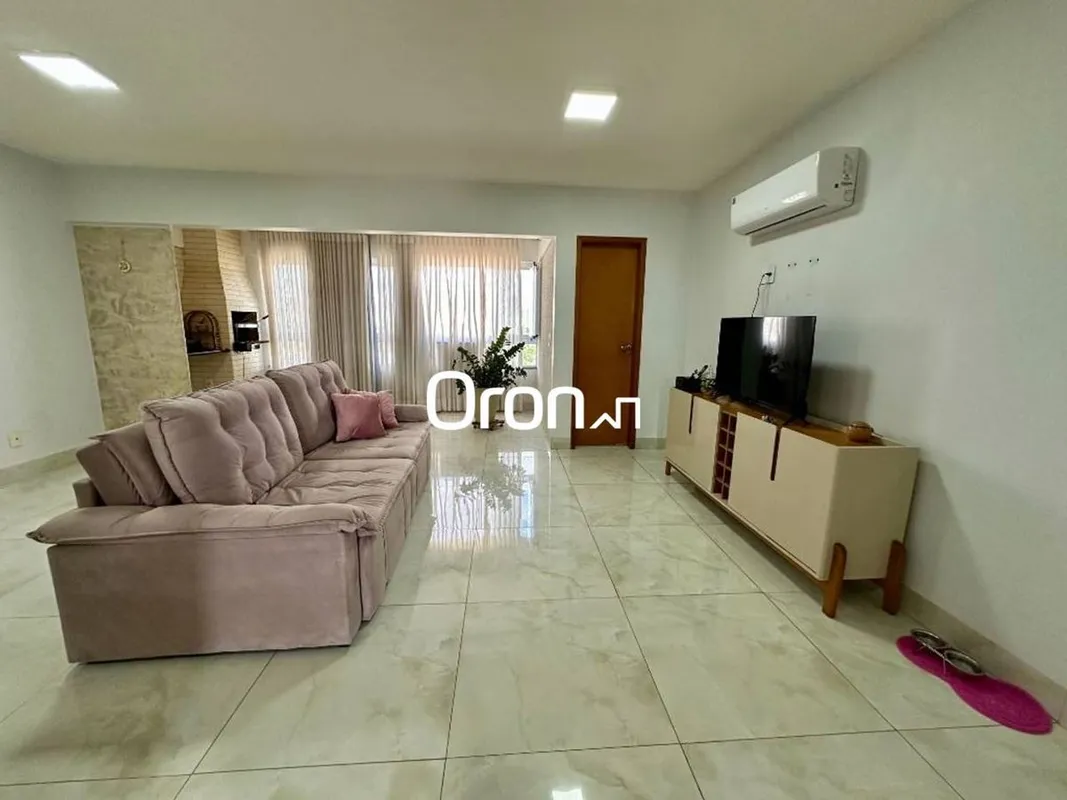 CÓDIGO DO IMÓVEL: AP7603LOCALIZAÇÃO:Localização privilegiada no Complexo Flamboy...