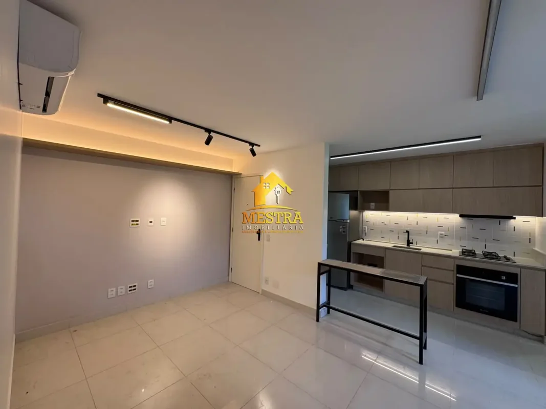 SQN 402 - 63 m², Reformado, Semimobiliado, Nascente, 2 Qts + DCE e VagaExcelente...