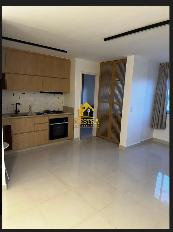 SQN 402 - 63 m², Reformado, Semimobiliado, Nascente, 2 Qts + DCE e VagaExcelente...