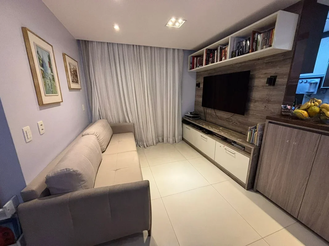 QI-31, RESIDENCIAL JARDINS LIFE, BELO APTO., TODO REFORMADO, ANDAR ALTO, 8º , DO...