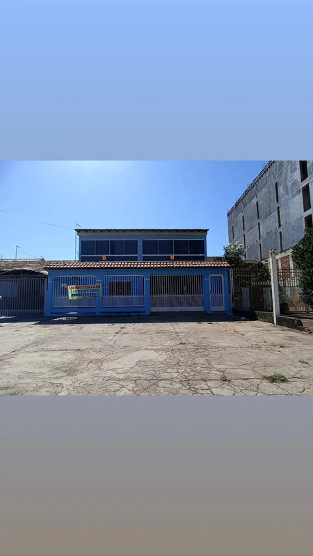 Vendo Excelente Sobrado com lote 350 metros, 5 quartos, suíte, 3 salas, cozinha ...