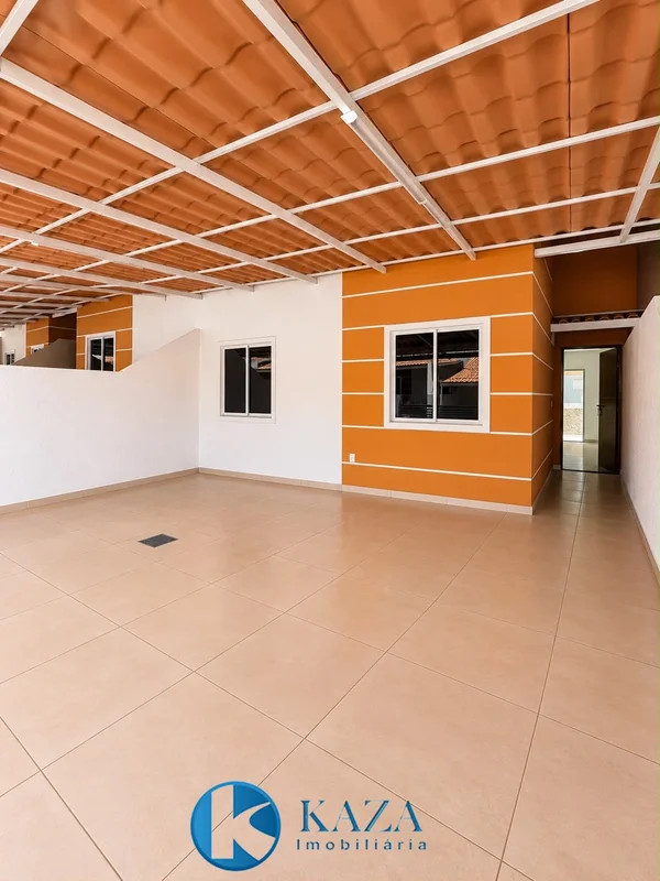 Excelente casa toda no porcelanato no condomínio Flores do Bosque.Próxima de sup...