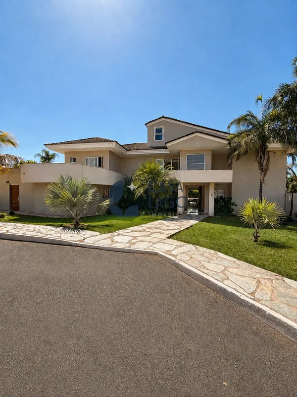  Casa de Alto Padrão no Park Way – SMPW 3 | BrasíliaAmpla, sofisticada e cercada...