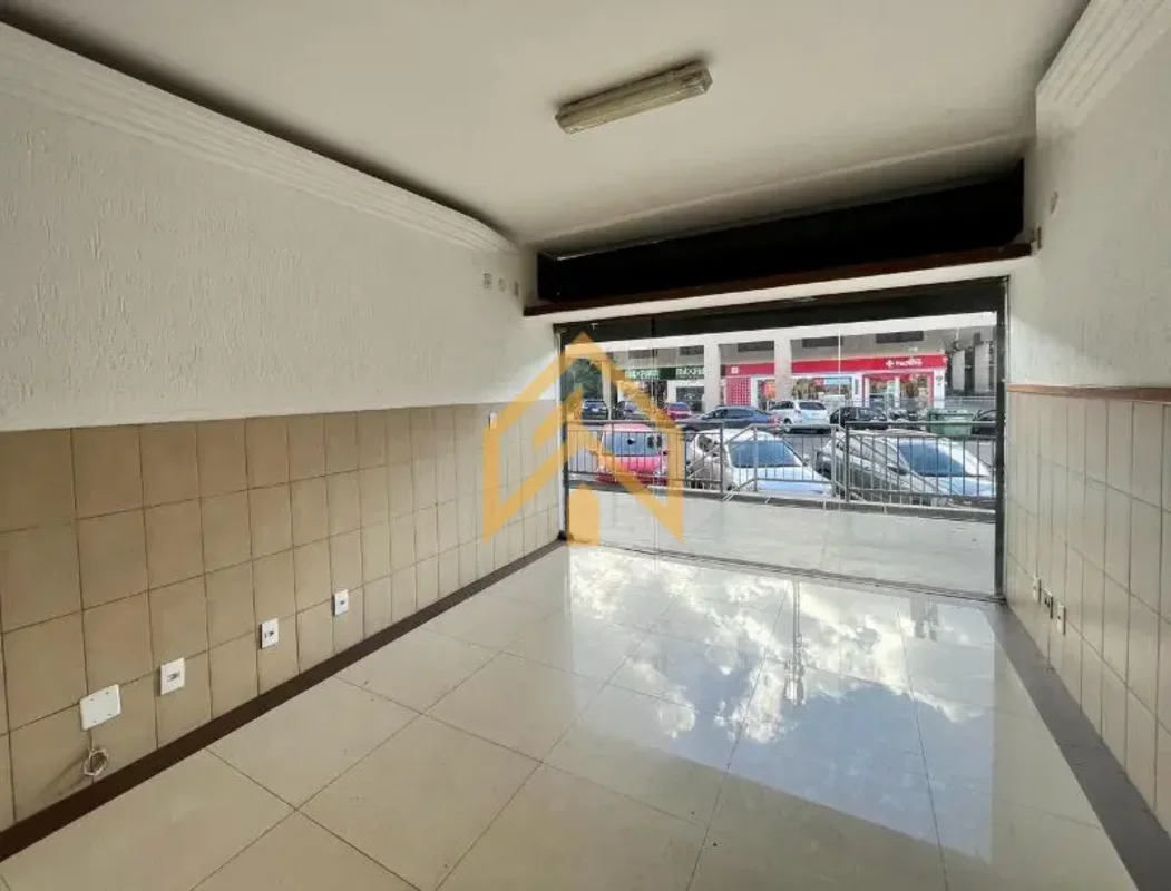 Excelente Oportunidade de Investimento - Loja Térrea e SubsoloÁrea aproximadamen...