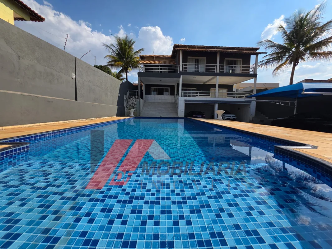 CASA PARA VENDA 04 QUARTOS EM ARNIQUEIRAS / PARK WAYSituada em localização privi...