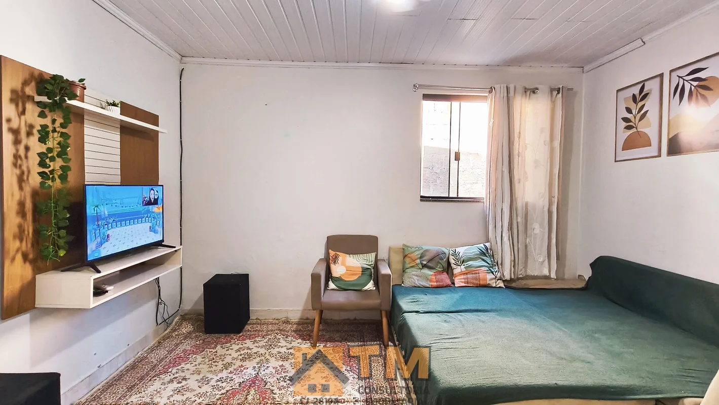 TM CONSULTORIA IMOBILIÁRIAVENDE;CASA COM 2 QUARTOS, BEM LOCALIZADA, NA QUADRA 30...