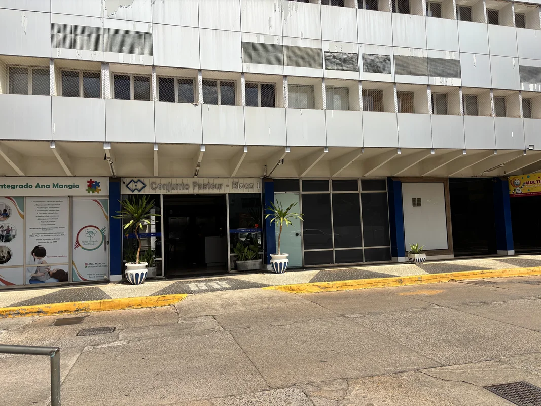 SALA COMERCIAL À VENDA NA ASA SUL | EXCELENTE LOCALIZAÇÃOUma excelente oportunid...
