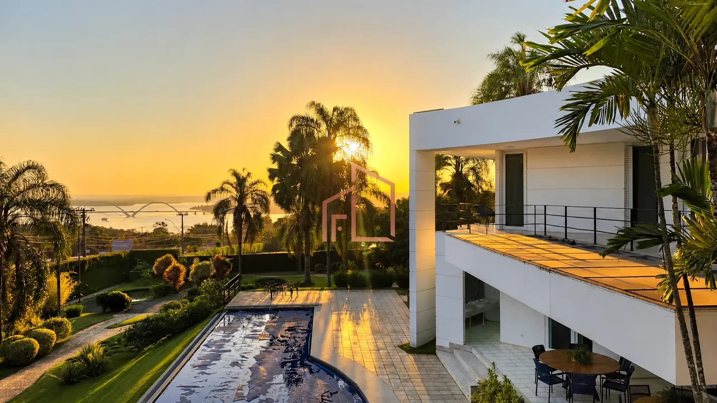 RESIDÊNCIA EXCLUSIVA | 3.300 m² | VISTA PARA O LAGO PARANOÁ E PONTE JKR$11.100.0...