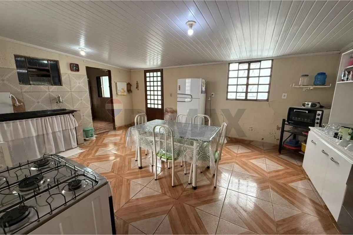 Descubra esta notável casa à venda no coração do Setor Sul, Gama, DF, em uma loc...