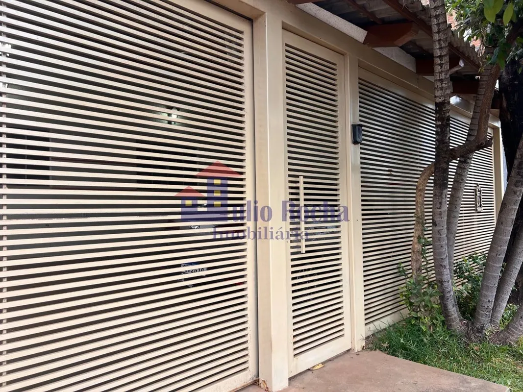JULIO ROCHA IMOBILIARIA VENDE!EXCELENTE CASA À VENDA NO BAIRRO SÃO JOSÉ CONFORTO...