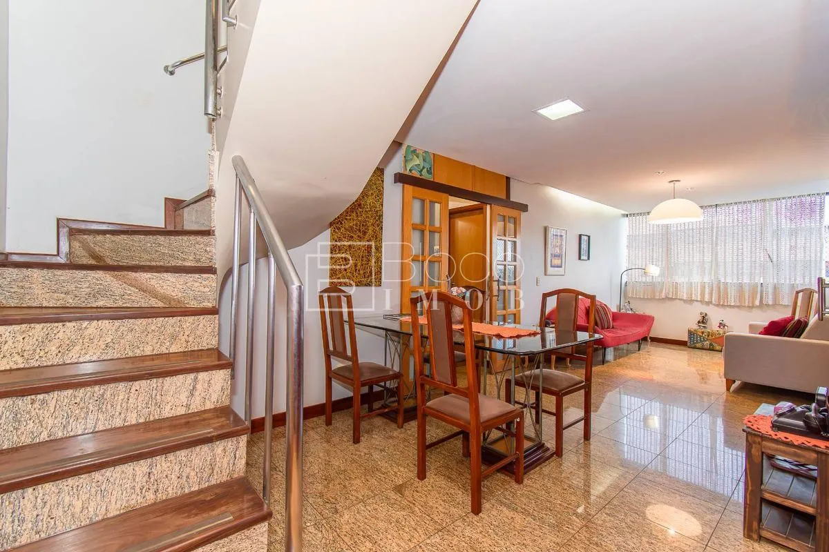 Cobertura Duplex com 187,37m² com varanda e vista, próximo do Parque Olhos D´agu...