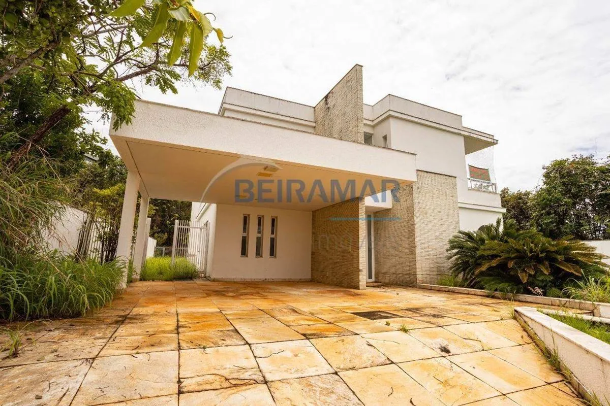 Casa de Condomínio.Excelente oportunidade para quem busca tranquilidade, confort...