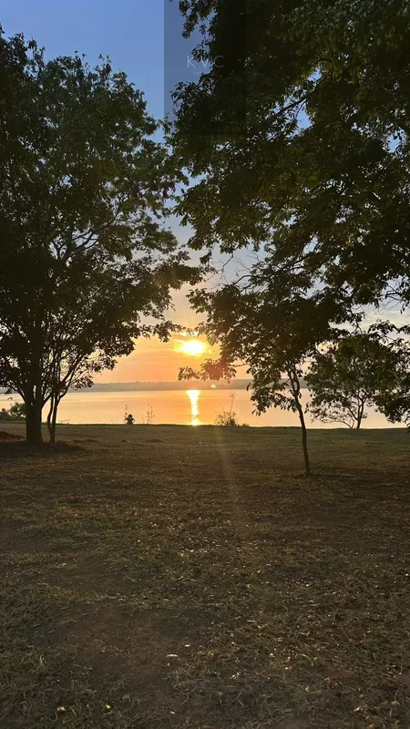 Descubra uma residência exclusiva no coração do Lago Sul, Brasília: uma casa sof...