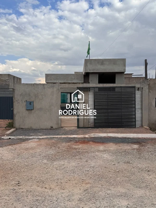 Vendo Casa de Alto Padrão na 26 de Setembro Rua 01 Condomínio com acesso para BR...