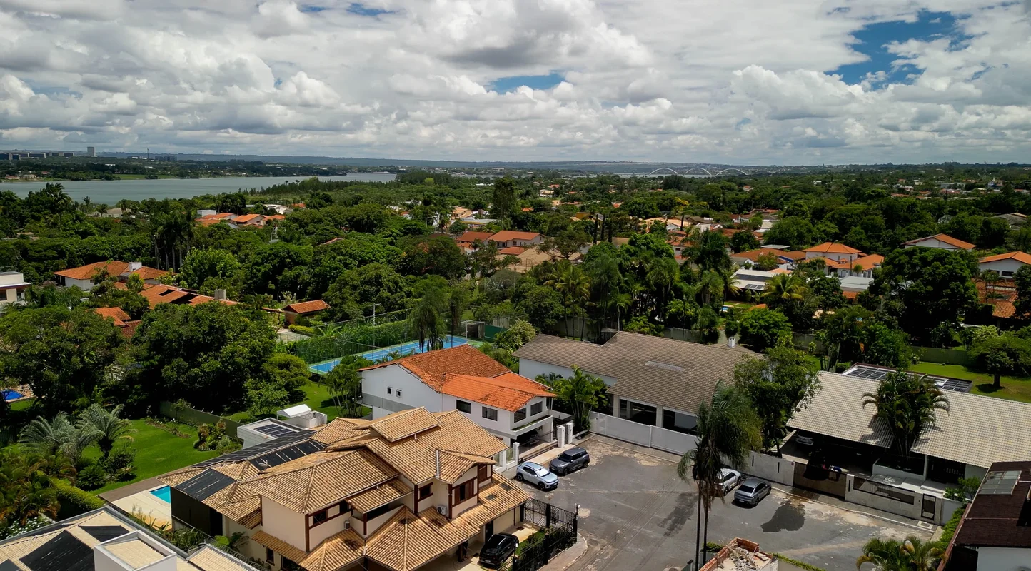 Casa à Venda na QI 19 Lago Sul – 610 m² | 4 Quartos | Piscina | Excelente Potenc...