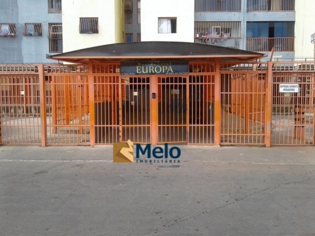 Oportunidade !!! Localizado no Setor central do Gama, próximo ao Shopping, escol...