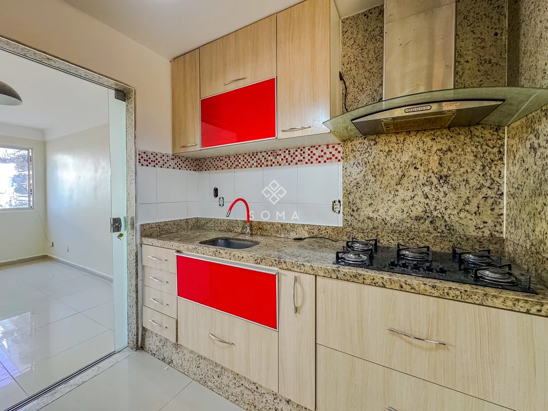 ESPECIFICAÇÕES DA CASA:- Sala ampla para 02 ambientes - Lavabo com bancada e cub...