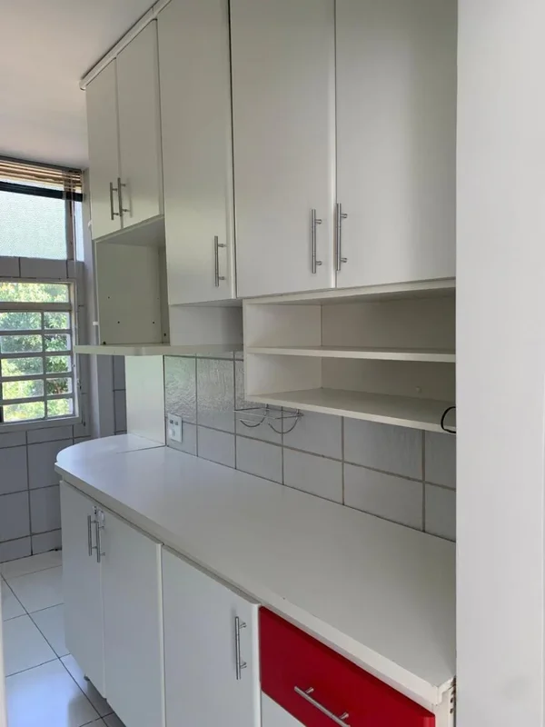 SQN 405 TRÊS QUARTOS SUÍTE CANTO VAZADO VISTA LIVRE NASCENTE SEGUNDO ANDAR FINAN...