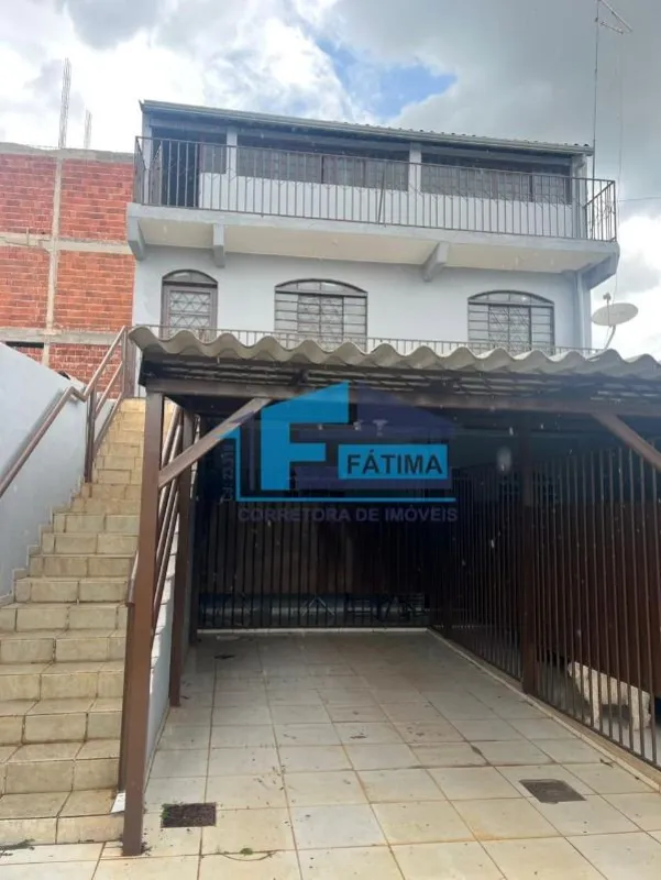 Apartamento 1º e 2ª andar no seguinte formato:- 3 quartos sendo 1 suíte;- sala;-...