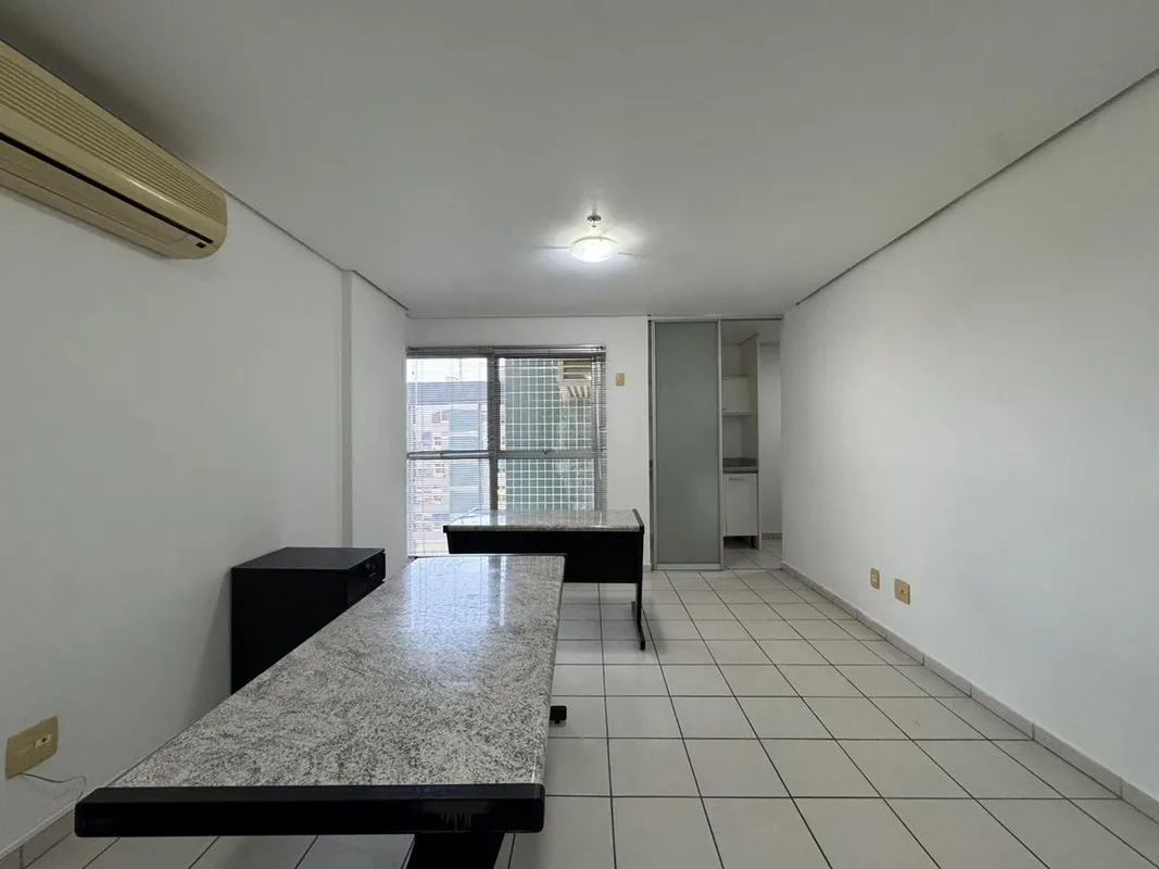  SALA COMERCIAL 41,67 M² + GARAGEM - ED. MULTIEMPRESARIAL - ASA SULExcelente opo...
