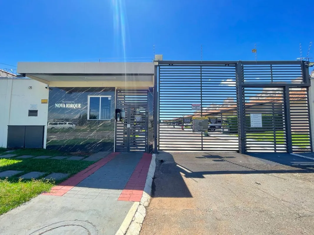 Casa à venda em condomínio fechado | 2 quartos | 113,99 m² de área construídaCon...