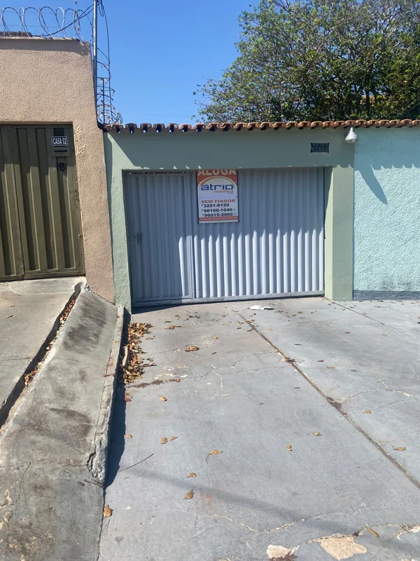 Casa com 2 dormitórios R$ 2.500,00, Setor Leste Universitário- Goiânia - GoDescr...